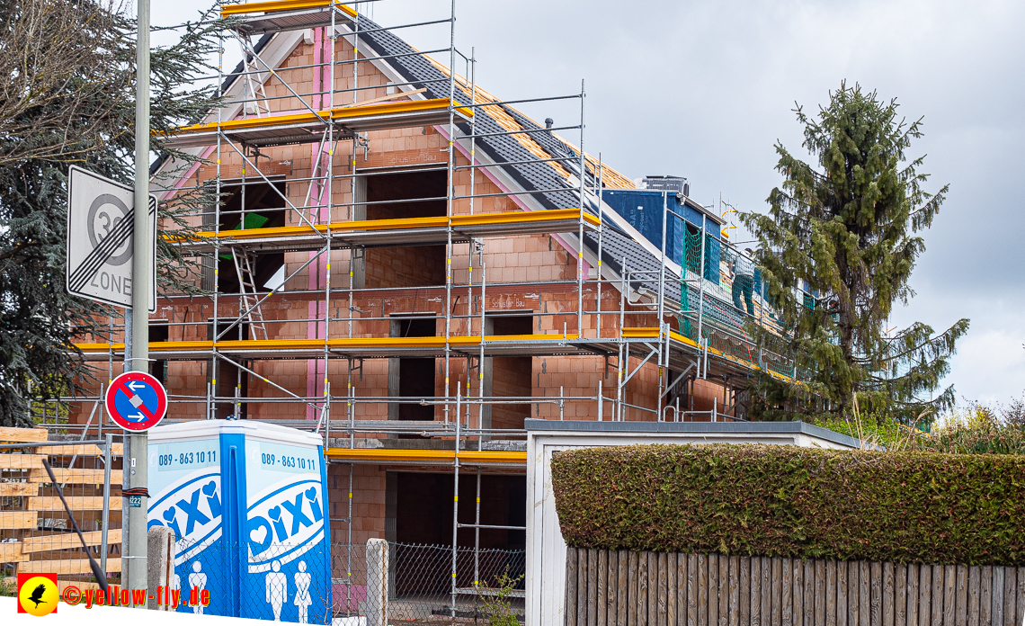 26.04.2023 - Burgfotos von der Baustell Niederalmstraße 16 in Neuperlach